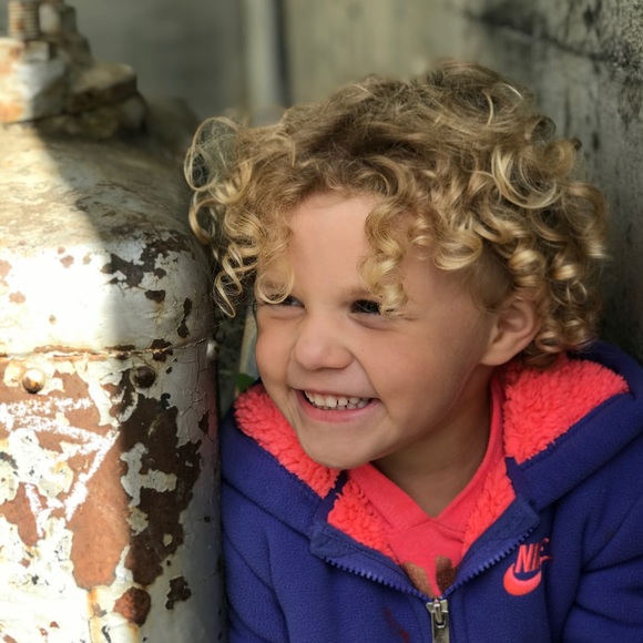 Meet your Posher, Kristie and the kiddos - Picture 3 of 5